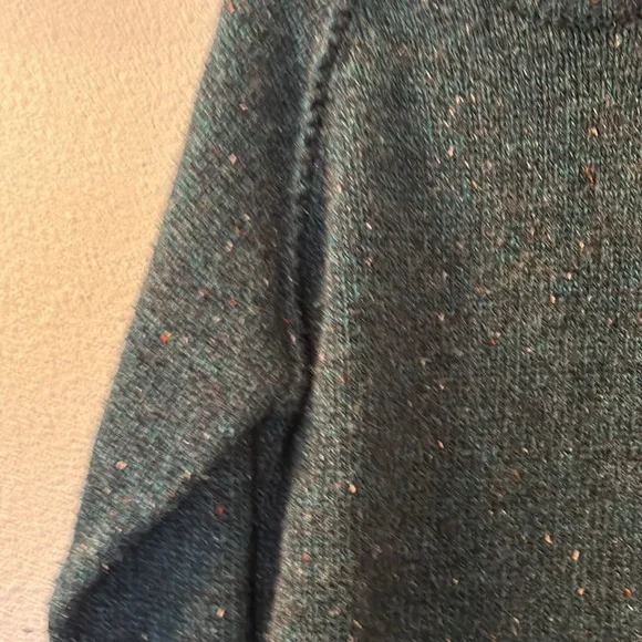 VTG Classic Directions green sweater size large tall - Picture 2 of 5